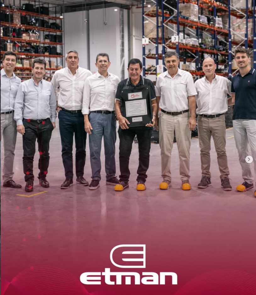 Equipo y operaciones de Etman
